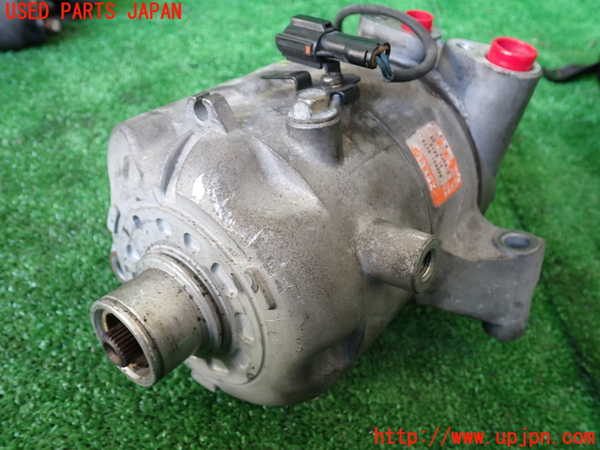 1UPJ-9233916025]アルシオーネ SVX(CXW)エアコンコンプレッサー 中古_2