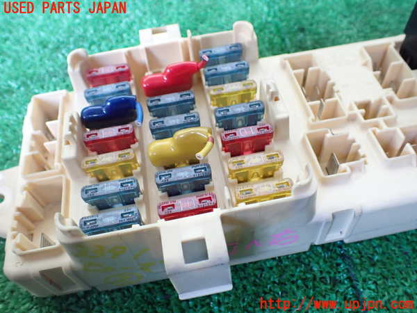 1UPJ-9233916742]アルシオーネ SVX(CXW)ヒューズボックス2 中古_2