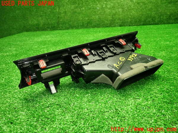 1UPJ-9233927526]ロードスター(ND5RC)エアコン吹き出し口1 中古_2