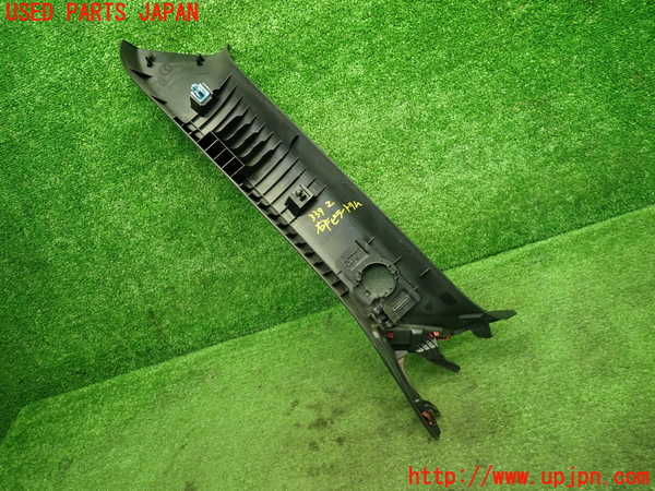 1UPJ-9233927655]ロードスター(ND5RC)右フロントピラートリム 中古_4