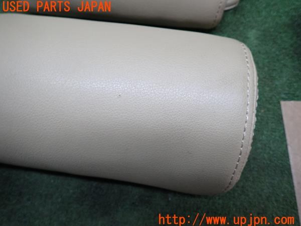 3UPJ=9233930619]ベンツ CLS350(219356C C219)Claizzio クラッツィオ ネックパッド 中古_2