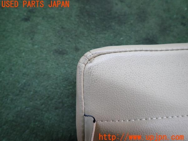 3UPJ=9233930619]ベンツ CLS350(219356C C219)Claizzio クラッツィオ ネックパッド 中古_4