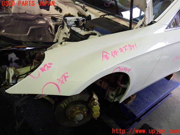 1UPJ-9233931082]ベンツ CLS350 C219(219356C)左前フェンダー 中古_3