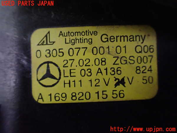 1UPJ-9233931182]ベンツ CLS350 C219(219356C)左フォグ 中古_4