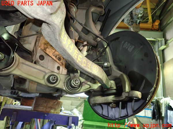 1UPJ-9233934295]ベンツ CLS350 C219(219356C)左フロントナックルハブ 中古_2