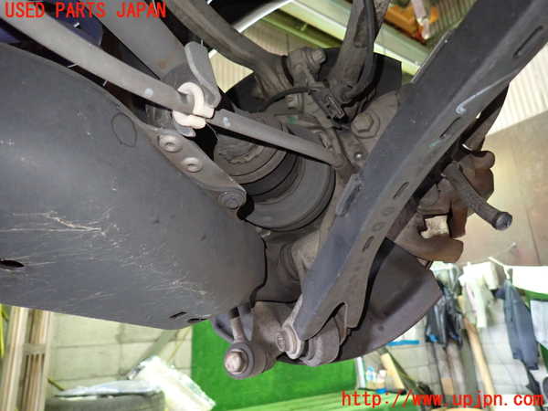 1UPJ-9233934305]ベンツ CLS350 C219(219356C)左リアナックルハブ 中古_2