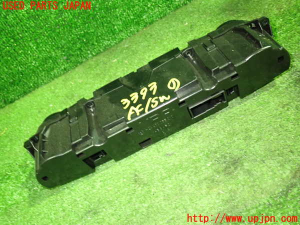 1UPJ-9233936066]ベンツ CLS350 C219(219356C)エアコンスイッチ1 中古_2