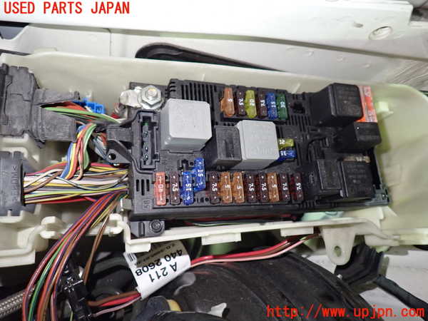 1UPJ-9233936742]ベンツ CLS350 C219(219356C)ヒューズボックス2 中古_2