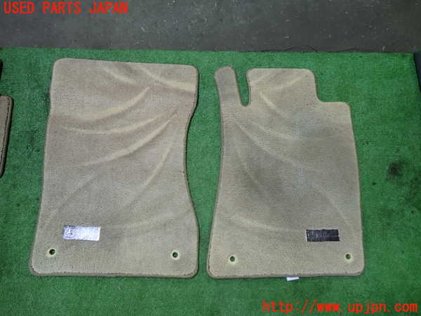 1UPJ-9233937800]ベンツ CLS350 C219(219356C)フロアマット 中古_2