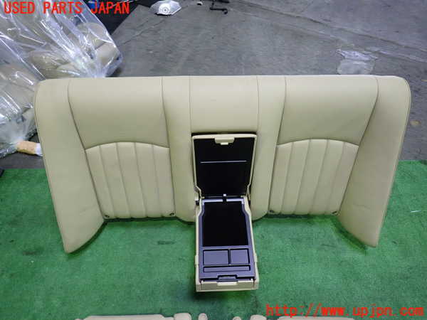 1UPJ-9233937385]ベンツ CLS350 C219(219356C)リアシート 中古_2