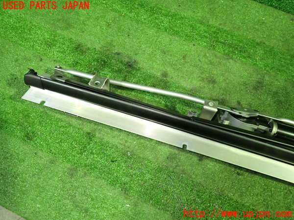 1UPJ-9233937790]ベンツ CLS350 C219(219356C)リアサンシェード 中古_3