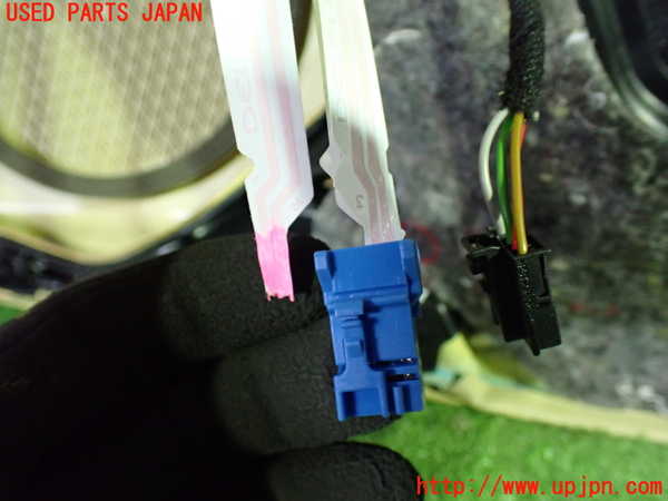 1UPJ-9233931324]ベンツ CLS350 C219(219356C)左後ドア内張り 中古_5