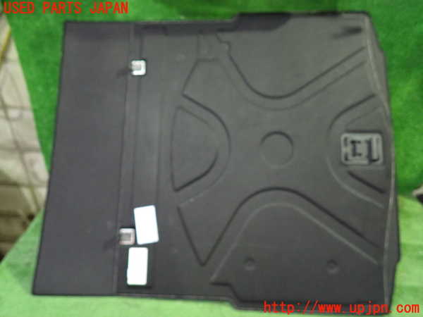 1UPJ-9233937771]ベンツ CLS350 C219(219356C)ラゲッジトレイ1 中古_2