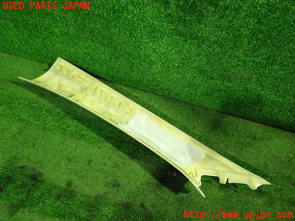 1UPJ-9233937655]ベンツ CLS350 C219(219356C)右フロントピラートリム 中古_2