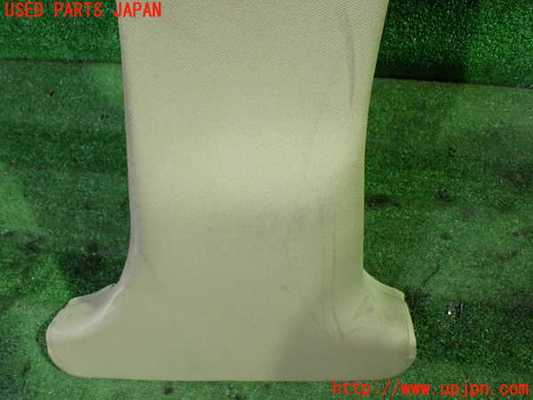 1UPJ-9233937665]ベンツ CLS350 C219(219356C)右センターピラートリム 中古_4