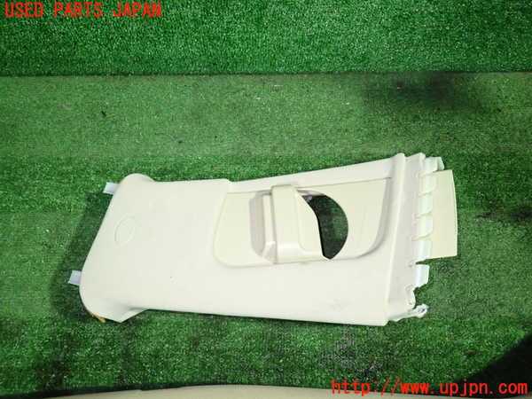 1UPJ-9233937670]ベンツ CLS350 C219(219356C)左センターピラートリム 中古_2