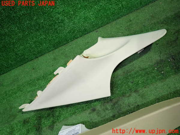 1UPJ-9233937675]ベンツ CLS350 C219(219356C)右リアピラートリム 中古_2