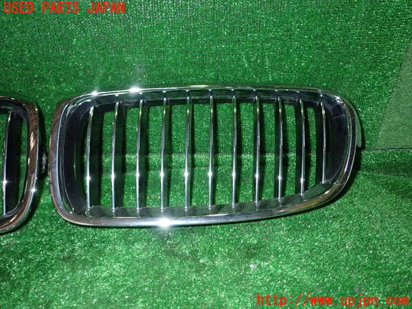 1UPJ-9233941050]BMW アクティブハイブリッド3(AH3) F30(3F30)ラジエターグリル 中古_2