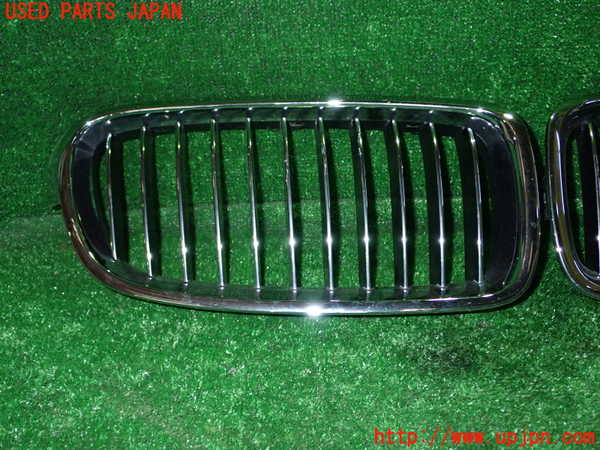 1UPJ-9233941050]BMW アクティブハイブリッド3(AH3) F30(3F30)ラジエターグリル 中古_3