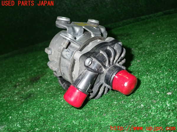1UPJ-9233942110]BMW アクティブハイブリッド3(AH3) F30(3F30)ウォーターポンプ 中古_2