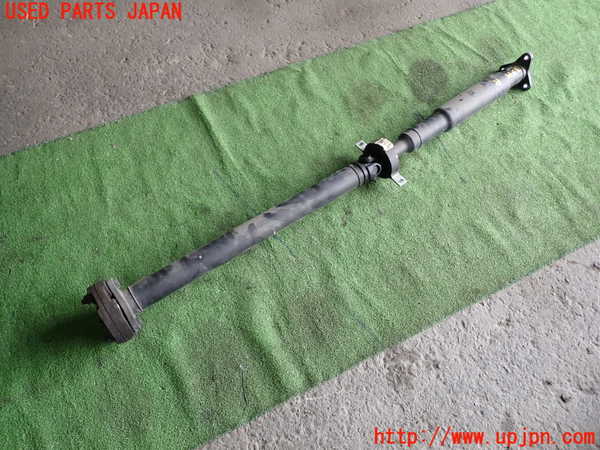 1UPJ-9233943410]BMW アクティブハイブリッド3(AH3) F30(3F30)リアプロペラシャフト 中古_3