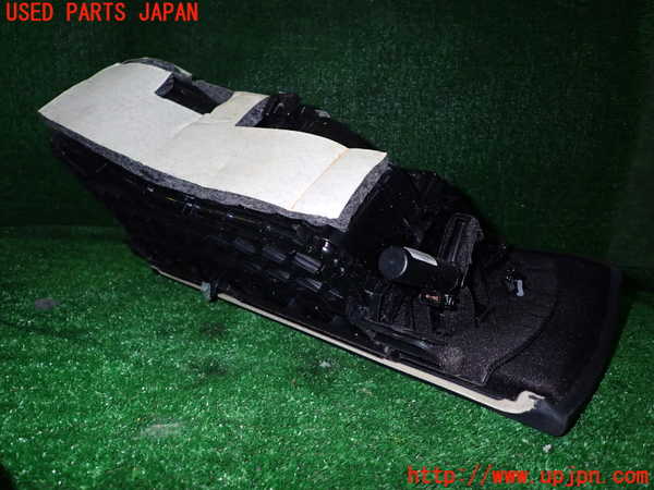 1UPJ-9233947516]BMW アクティブハイブリッド3(AH3) F30(3F30)グローブボックス1 中古_3