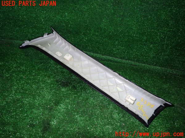 1UPJ-9233947655]BMW アクティブハイブリッド3(AH3) F30(3F30)右フロントピラートリム 中古_3