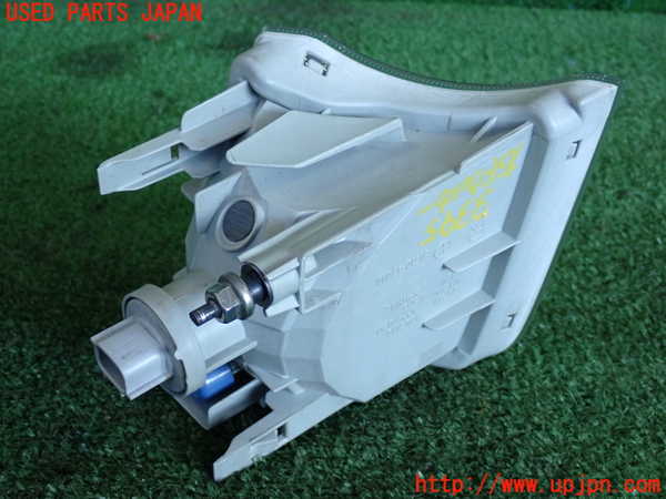 2UPJ-9233951160]プリウス(ZVW30)右ウィンカーレンズ 中古_3