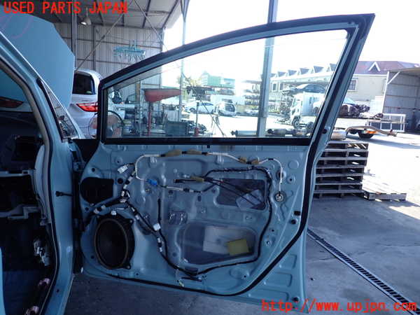 2UPJ-9233951230]プリウス(ZVW30)右前ドア 中古 AGC M2H3 43R-00033_4