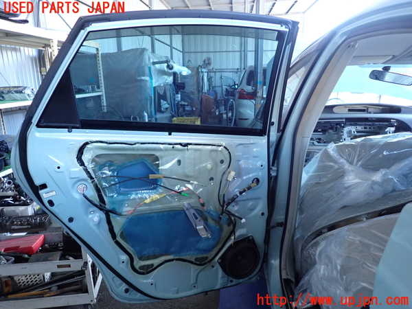 2UPJ-9233951320]プリウス(ZVW30)左後ドア 中古 AGC M2F3_5