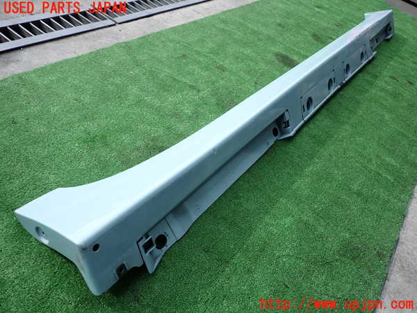 2UPJ-9233951390]プリウス(ZVW30)右サイドステップ 中古_3