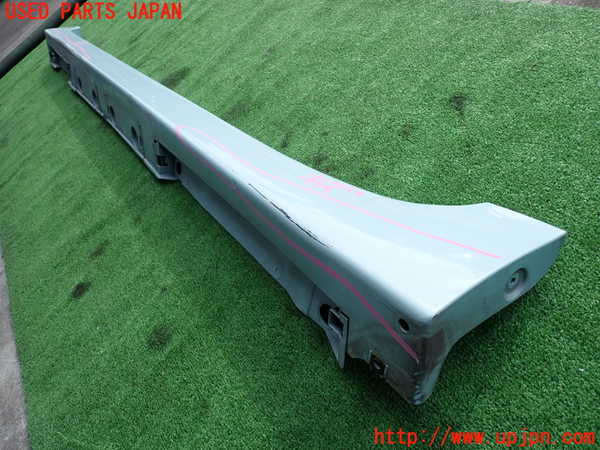 2UPJ-9233951392]プリウス(ZVW30)左サイドステップ 中古_2