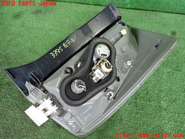 2UPJ-9233951536]プリウス(ZVW30)左テールランプ 中古_2