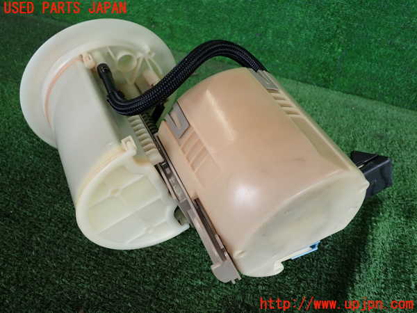 2UPJ-9233952510]プリウス(ZVW30)燃料ポンプ 中古_2