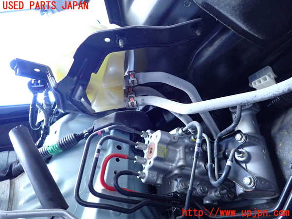 2UPJ-9233954040]プリウス(ZVW30)ABSアクチュエーター 中古_2