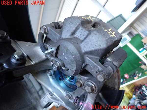 2UPJ-9233954085]プリウス(ZVW30)左フロントキャリパー 中古_2