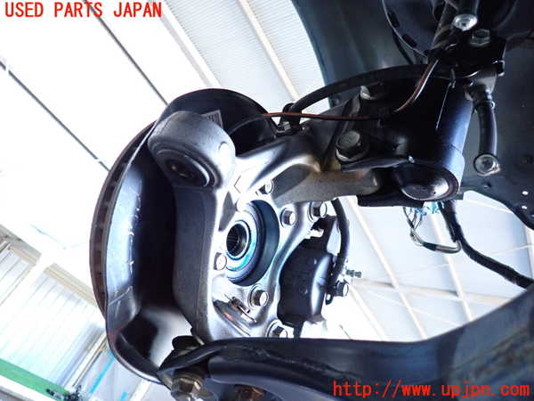2UPJ-9233954295]プリウス(ZVW30)左フロントナックルハブ 中古_2