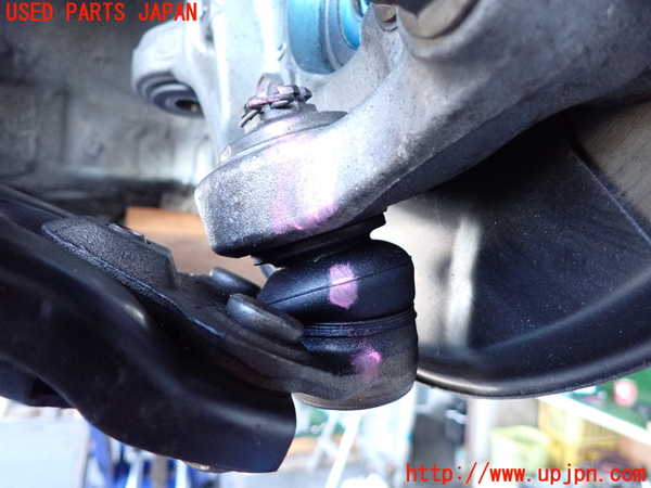 2UPJ-9233954295]プリウス(ZVW30)左フロントナックルハブ 中古_3