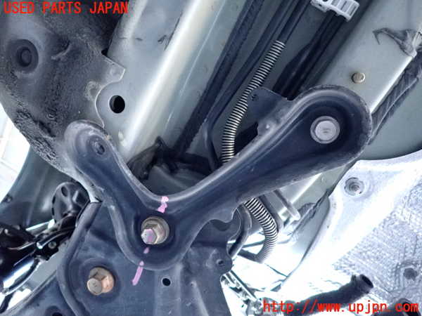 2UPJ-9233955285]プリウス(ZVW30)フロントメンバー 中古_4