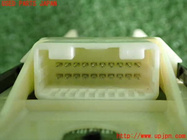 2UPJ-9233956240]プリウス(ZVW30)右前パワーウィンドウスイッチ 中古_4