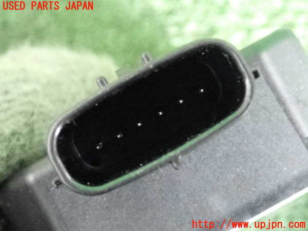 2UPJ-9233956382]プリウス(ZVW30)センサー2(ヨーレート) 中古_4
