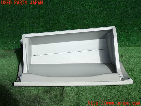 2UPJ-9233957517]プリウス(ZVW30)グローブボックス2 中古_2
