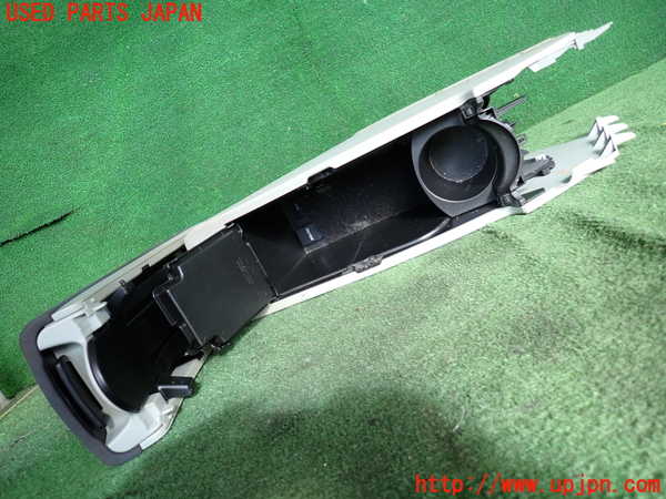 2UPJ-9233957540]プリウス(ZVW30)センターコンソール 中古_4