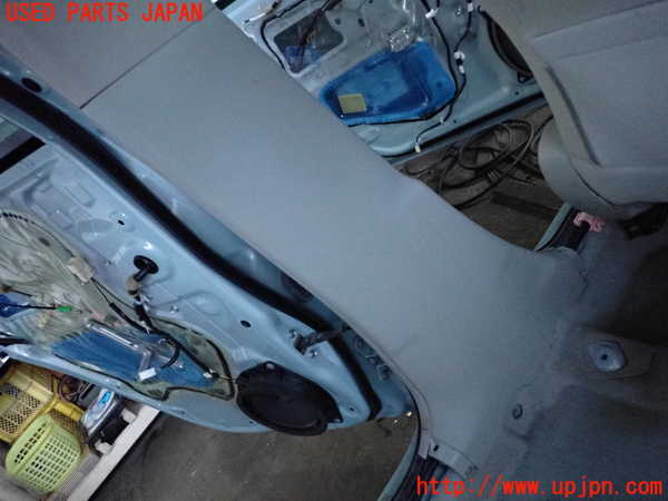 2UPJ-9233957670]プリウス(ZVW30)左センターピラートリム 中古_3