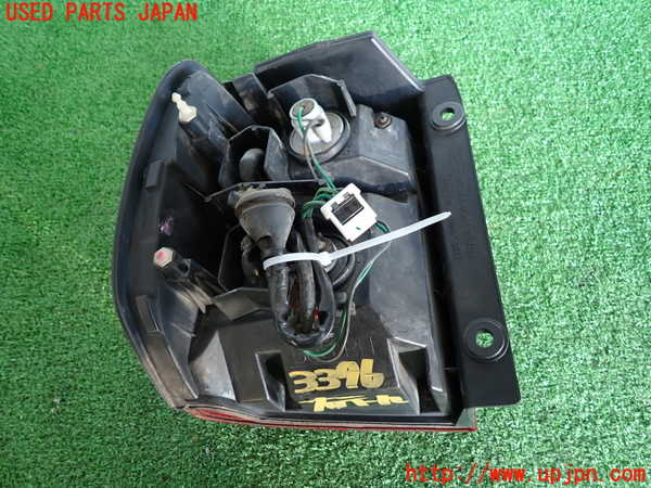 2UPJ-9233961530]ステージア(WGC34)右テールランプ 中古_3