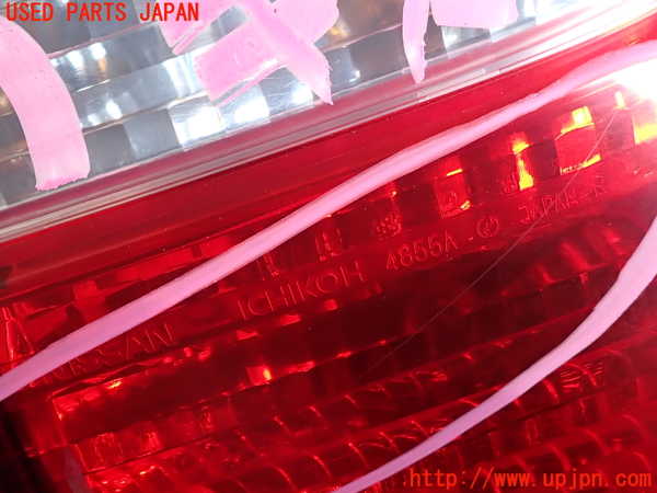 2UPJ-9233961530]ステージア(WGC34)右テールランプ 中古_4