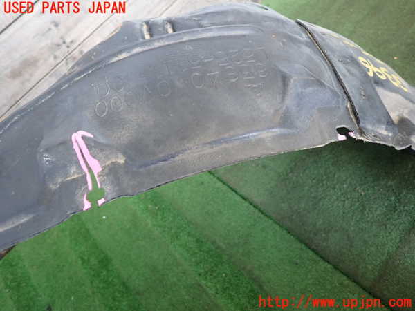 2UPJ-9233961090]ステージア(WGC34)右前フェンダーライナー 中古_4