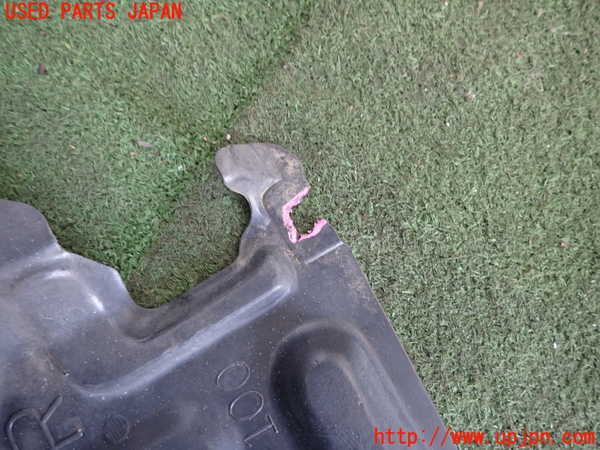 2UPJ-9233961090]ステージア(WGC34)右前フェンダーライナー 中古_5