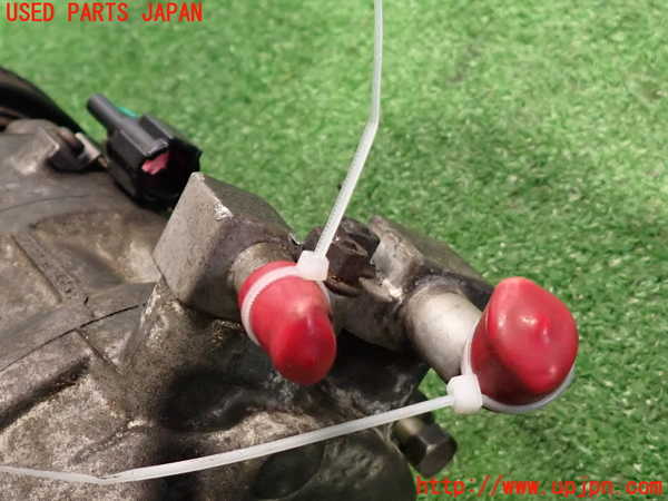 2UPJ-9233966025]ステージア(WGC34)エアコンコンプレッサー 中古_4