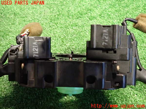 2UPJ-9233966720]ステージア(WGC34)コンビネーションスイッチ 中古_3